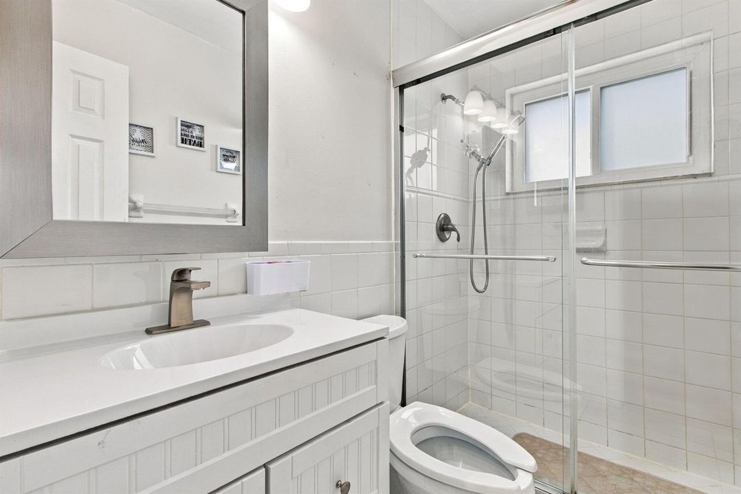 16-web-or-mls-975-nw-69th-ave