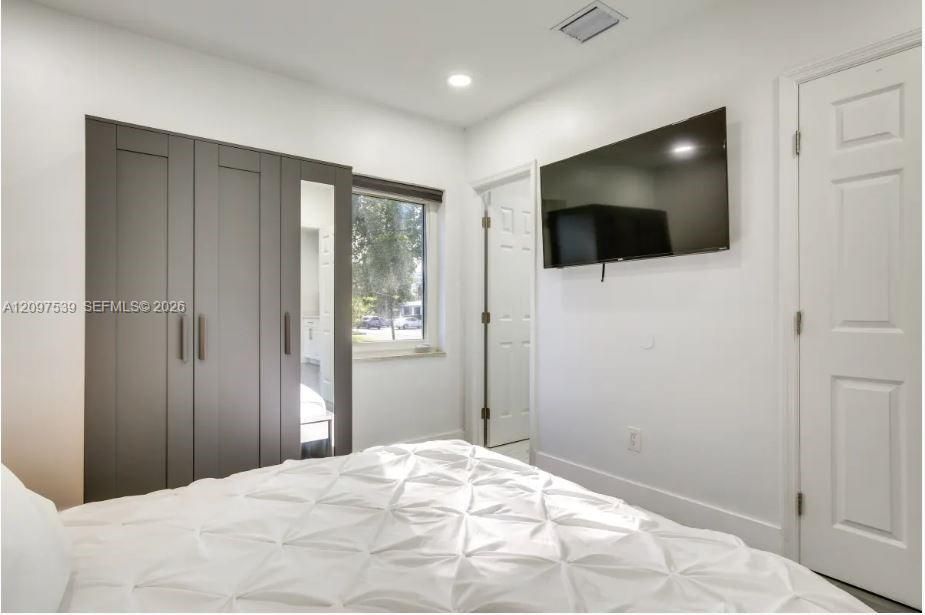В аренду: $1,950 (2 спален, 1 ванн, 0 Квадратных фут)