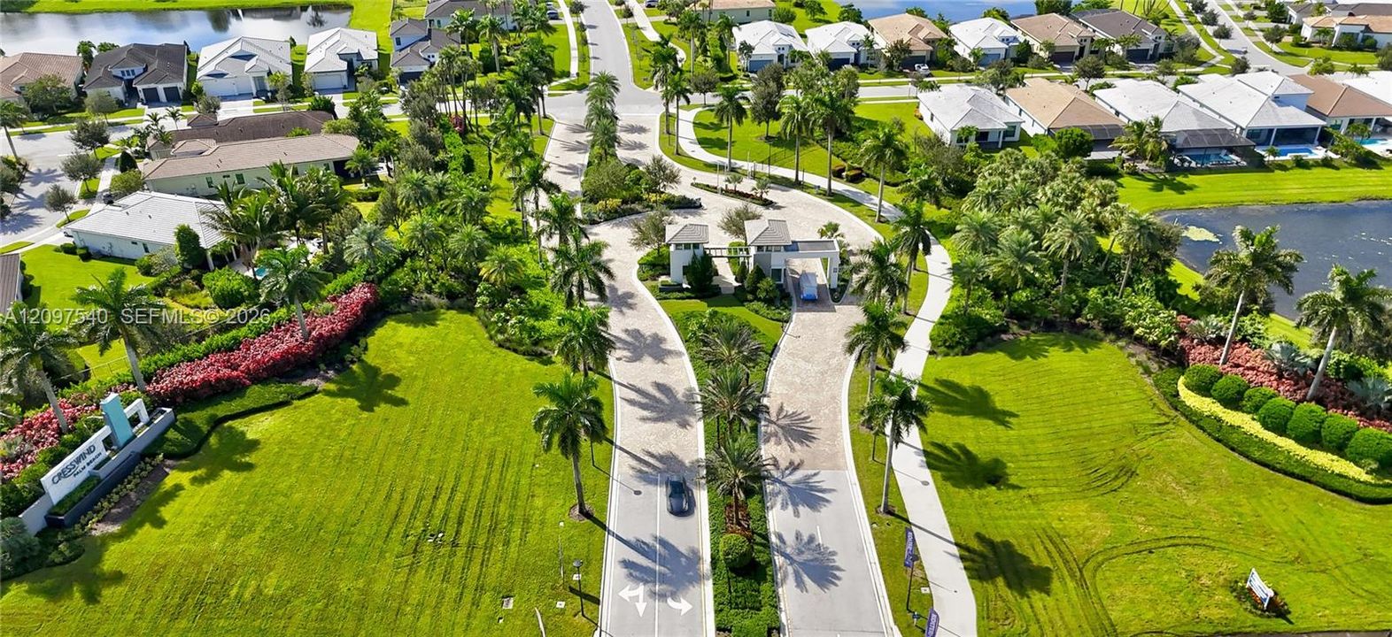 На продажу: $719,999 (3 спален, 3 ванн, 2200 Квадратных фут)