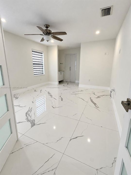 For Rent: $4,000 (3 beds, 2 baths, 1588 Square Feet)