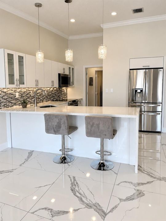 For Rent: $4,000 (3 beds, 2 baths, 1588 Square Feet)