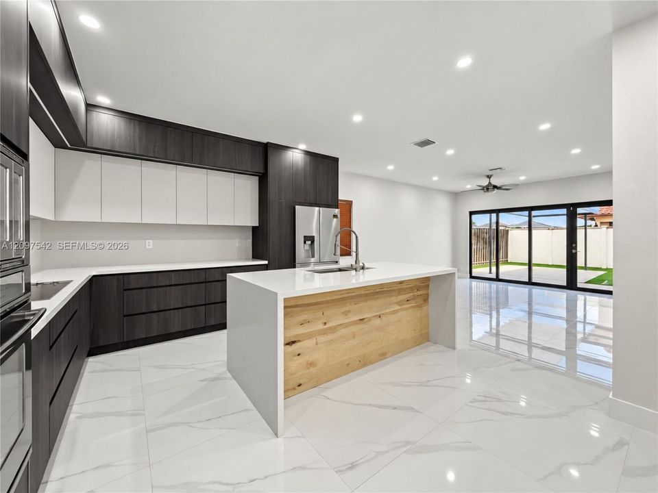 For Sale: $1,100,000 (4 beds, 3 baths, 2155 Square Feet)
