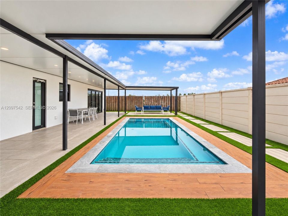 For Sale: $1,100,000 (4 beds, 3 baths, 2155 Square Feet)