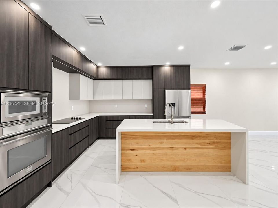 For Sale: $1,100,000 (4 beds, 3 baths, 2155 Square Feet)