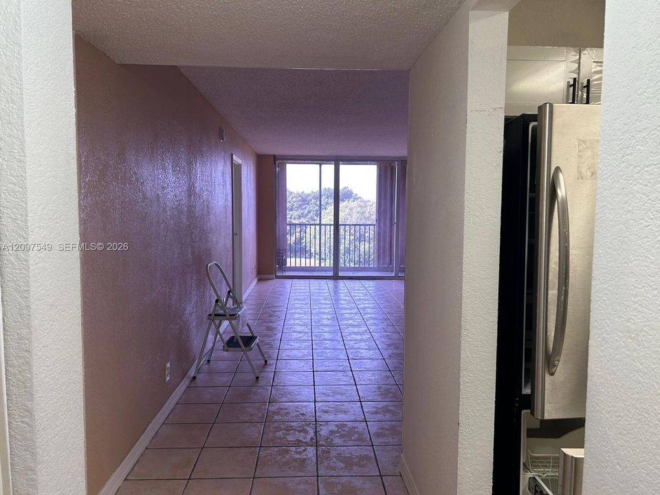 For Rent: $1,750 (2 beds, 2 baths, 1100 Square Feet)