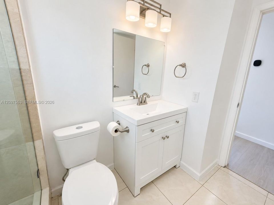 For Rent: $2,500 (2 beds, 2 baths, 1200 Square Feet)