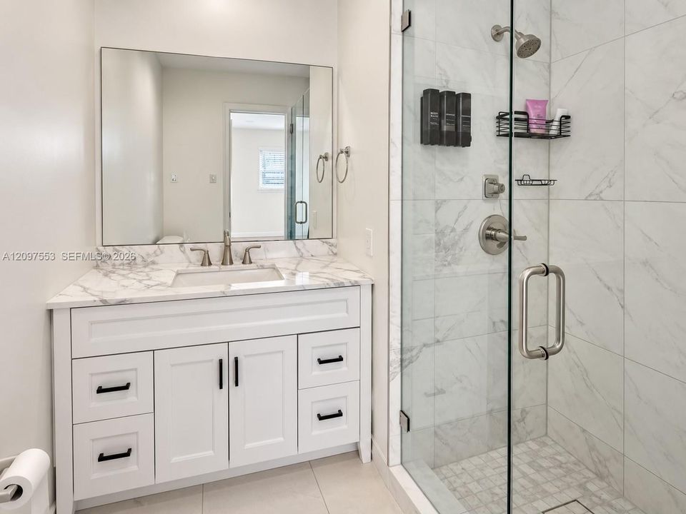 For Rent: $2,500 (2 beds, 2 baths, 1200 Square Feet)