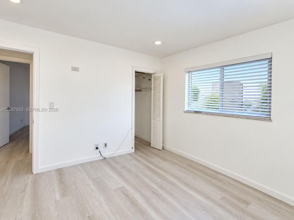 For Rent: $2,500 (2 beds, 2 baths, 1200 Square Feet)