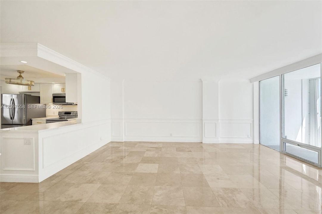 На продажу: $329,999 (1 спален, 1 ванн, 1103 Квадратных фут)