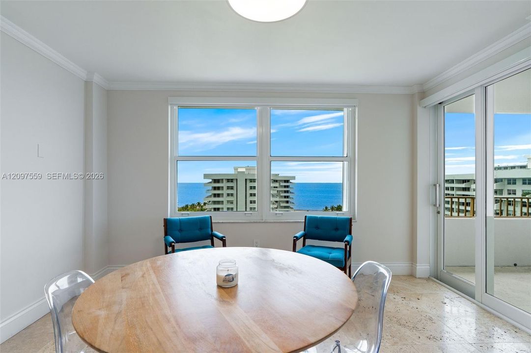 For Sale: $1,290,000 (2 beds, 2 baths, 1350 Square Feet)