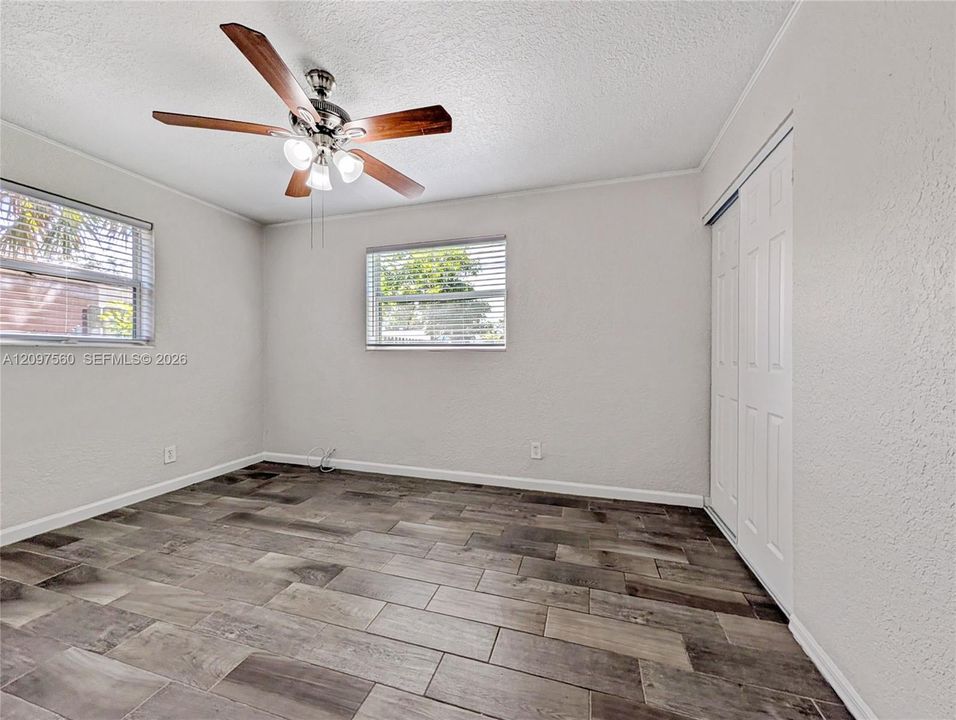 For Sale: $435,000 (3 beds, 2 baths, 1248 Square Feet)