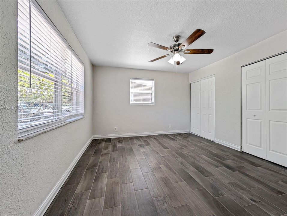 For Sale: $435,000 (3 beds, 2 baths, 1248 Square Feet)