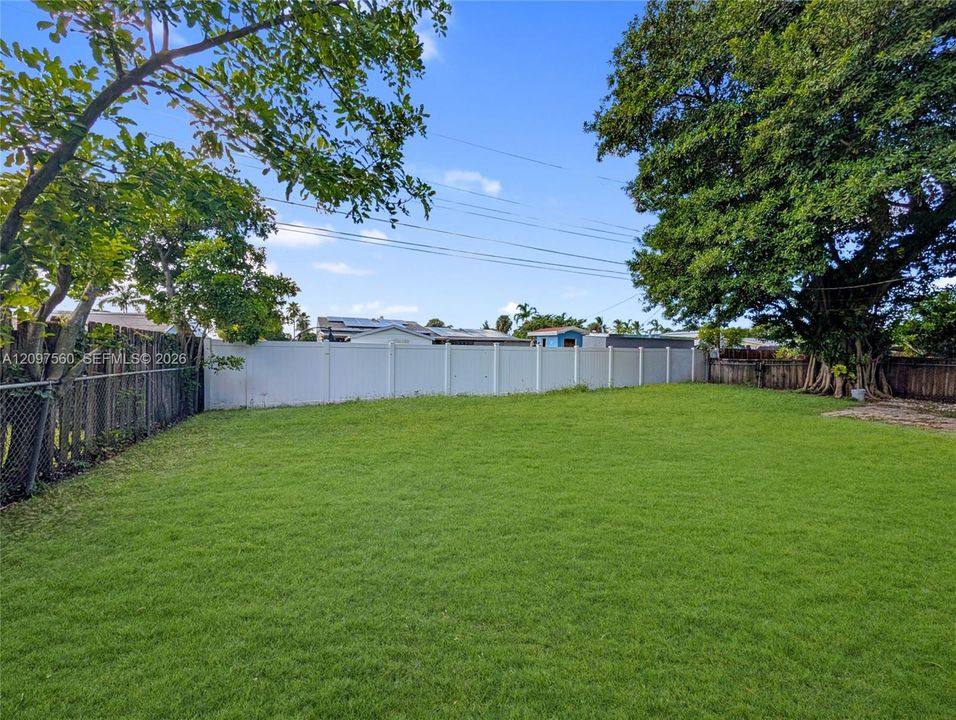 For Sale: $435,000 (3 beds, 2 baths, 1248 Square Feet)