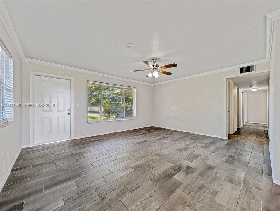 For Sale: $435,000 (3 beds, 2 baths, 1248 Square Feet)