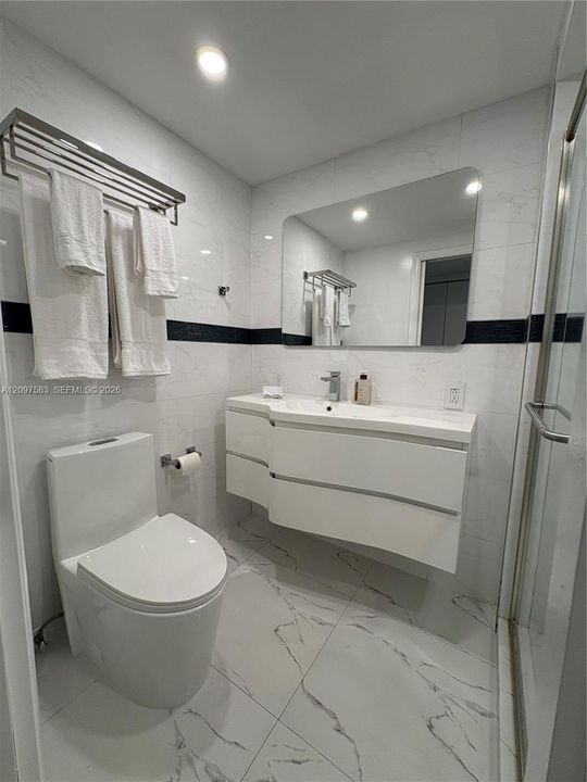 В аренду: $7,800 (2 спален, 2 ванн, 1324 Квадратных фут)