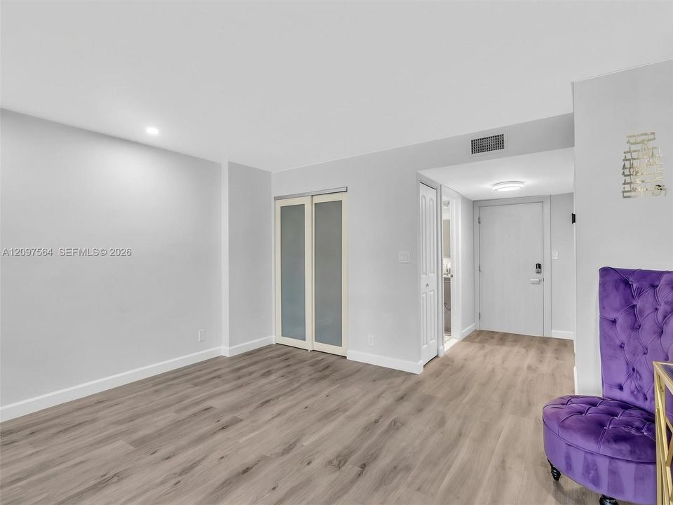 Oceanfront condo with pickleball courts