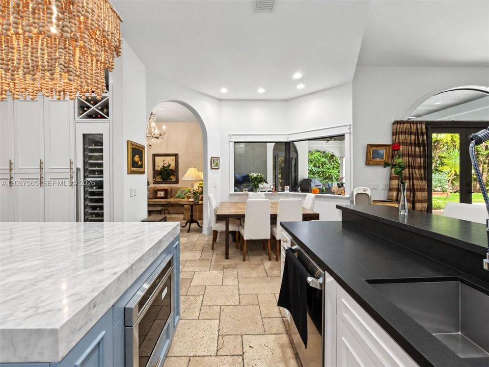For Sale: $3,395,000 (4 beds, 3 baths, 3613 Square Feet)
