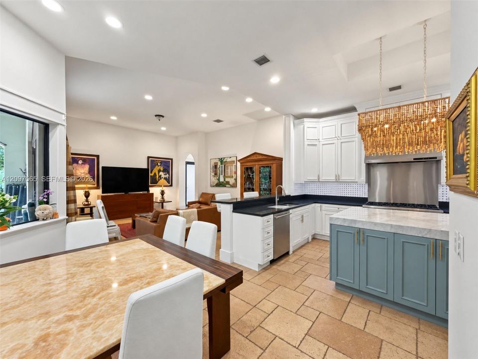 For Sale: $3,395,000 (4 beds, 3 baths, 3613 Square Feet)