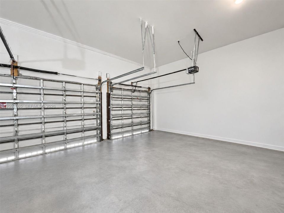 3 Car Garage