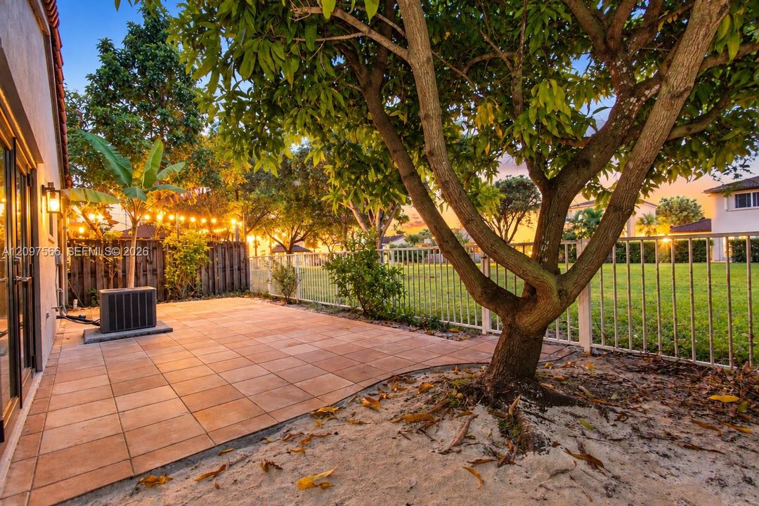 For Rent: $3,000 (3 beds, 2 baths, 1481 Square Feet)