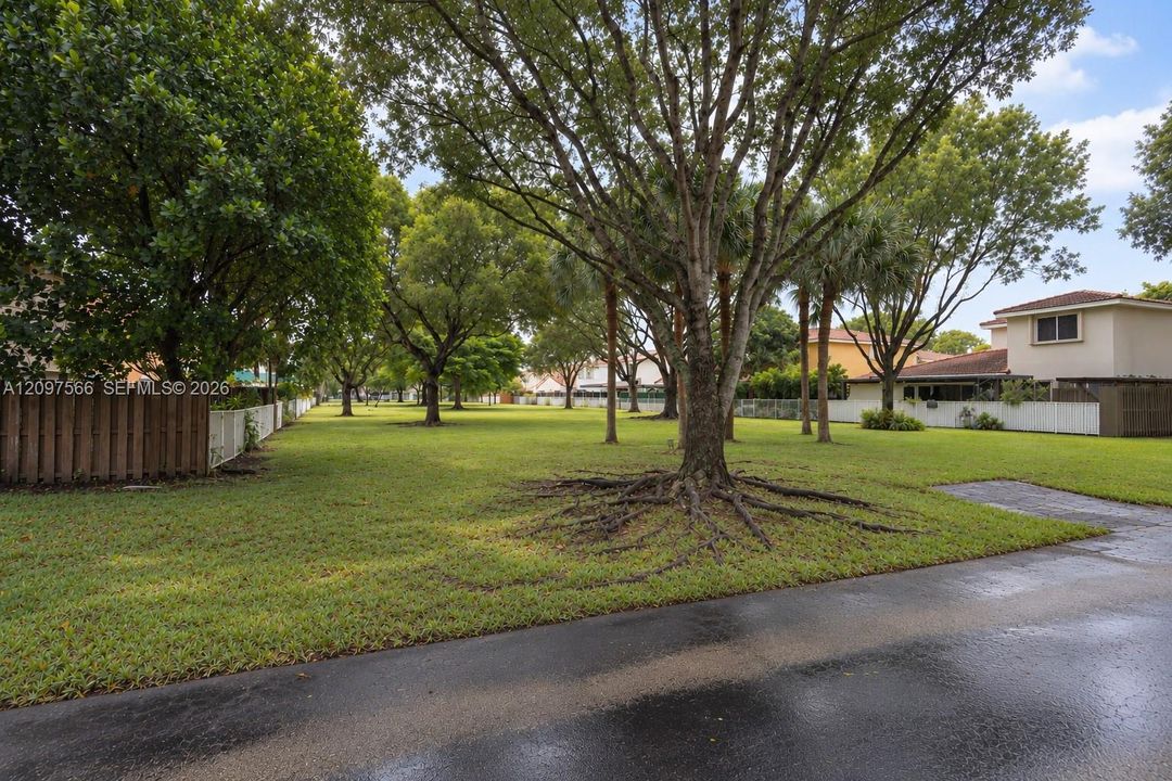 For Rent: $3,000 (3 beds, 2 baths, 1481 Square Feet)