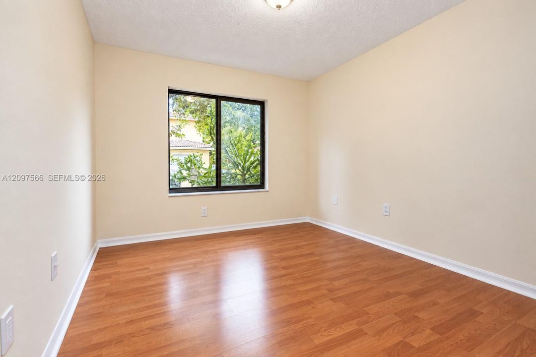 For Rent: $3,000 (3 beds, 2 baths, 1481 Square Feet)
