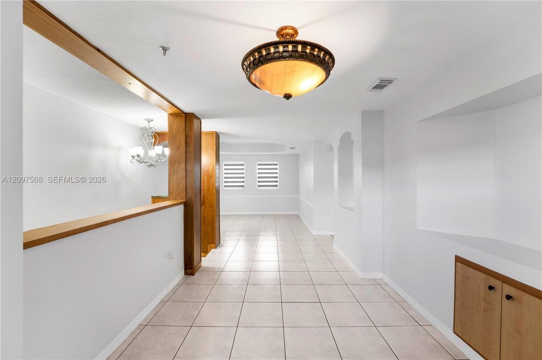 For Sale: $475,000 (3 beds, 2 baths, 1650 Square Feet)