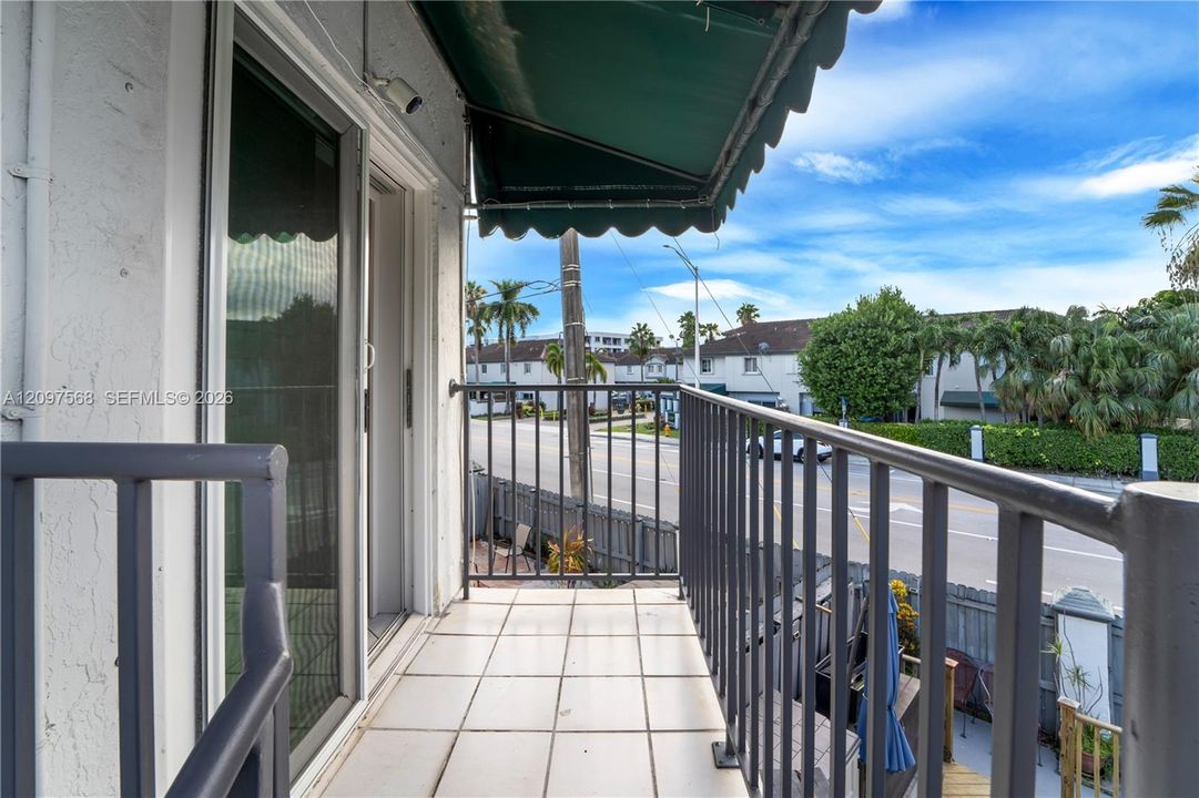 For Sale: $475,000 (3 beds, 2 baths, 1650 Square Feet)