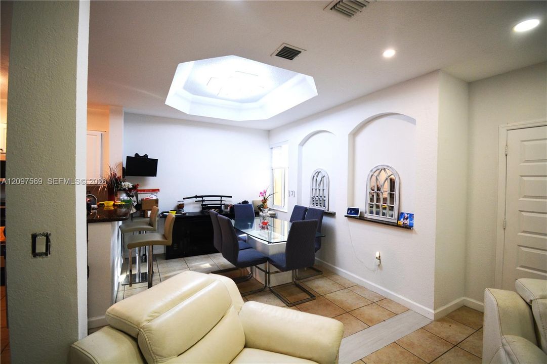 For Rent: $6,200 (4 beds, 3 baths, 2105 Square Feet)