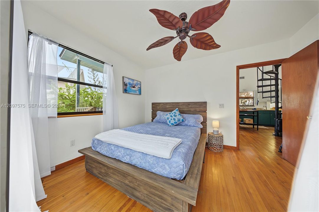 En Venta: $749,000 (3 camas, 2 baños, 1500 Pies cuadrados)
