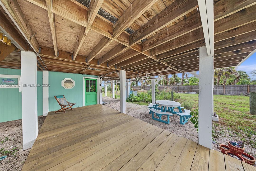 En Venta: $749,000 (3 camas, 2 baños, 1500 Pies cuadrados)