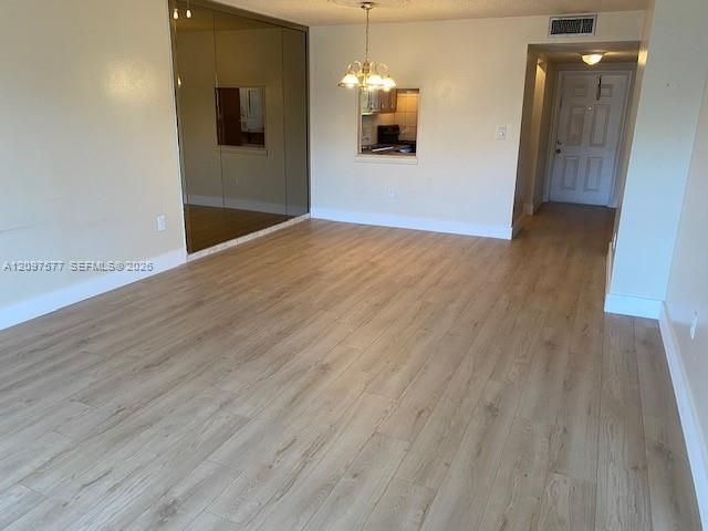 For Rent: $1,800 (2 beds, 2 baths, 1000 Square Feet)