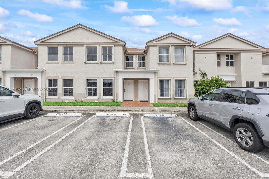 For Sale: $390,000 (3 beds, 2 baths, 1520 Square Feet)