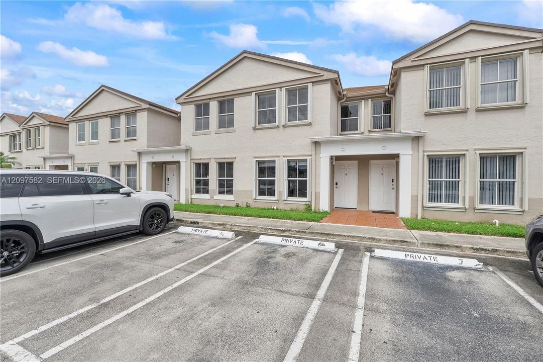 For Sale: $390,000 (3 beds, 2 baths, 1520 Square Feet)