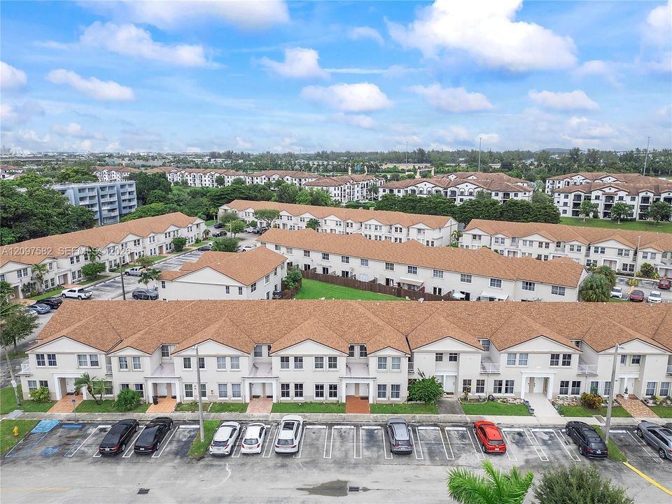 For Sale: $390,000 (3 beds, 2 baths, 1520 Square Feet)