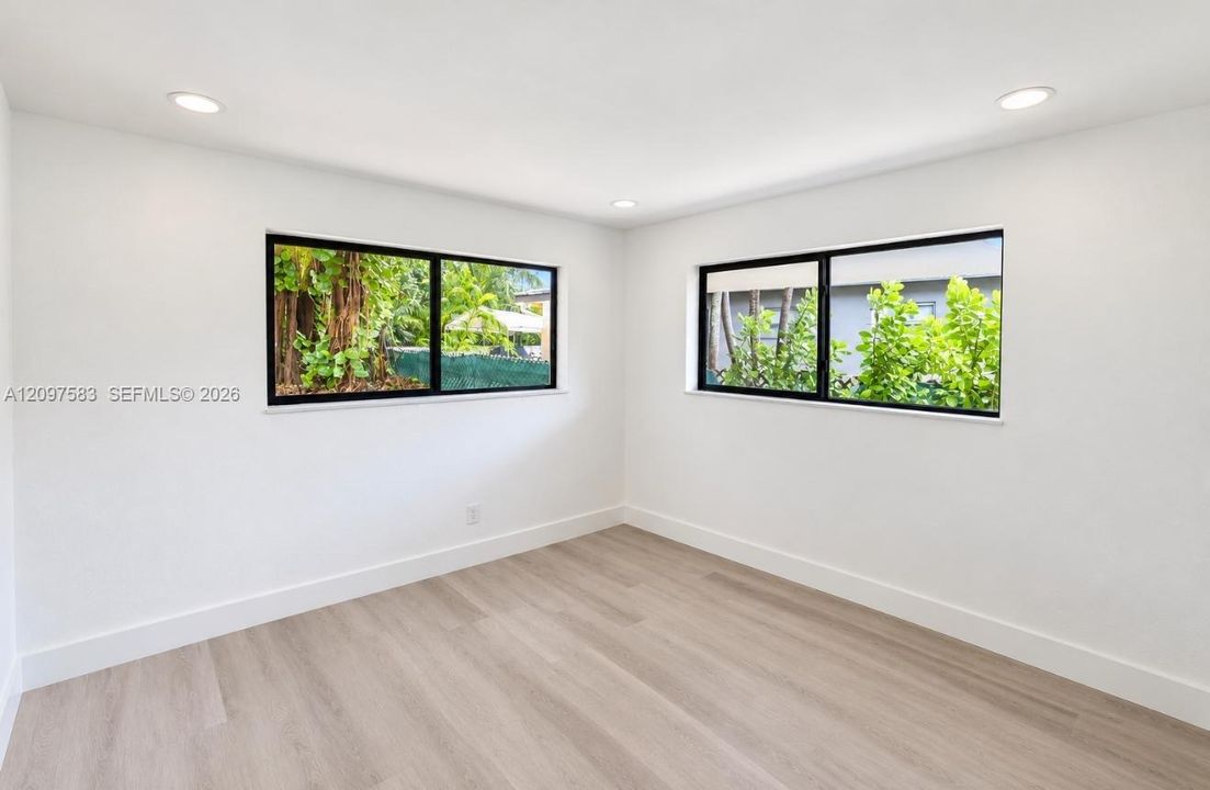 For Rent: $2,100 (2 beds, 1 baths, 1539 Square Feet)