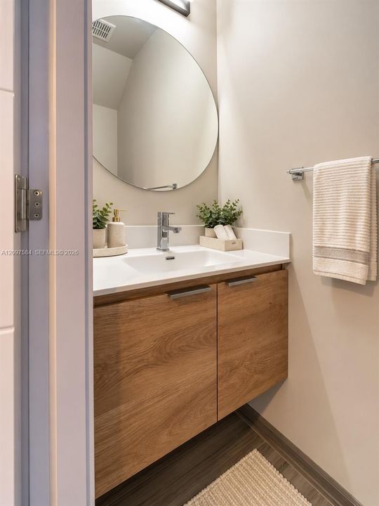 For Sale: $379,900 (3 beds, 2 baths, 1253 Square Feet)