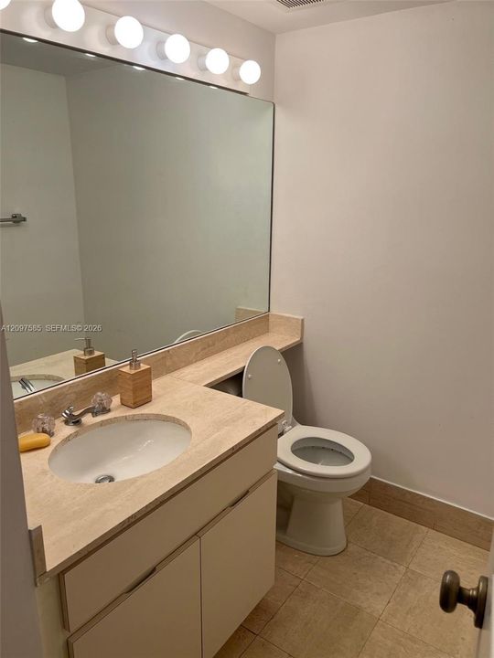 En Renta: $4,800 (2 camas, 2 baños, 1636 Pies cuadrados)