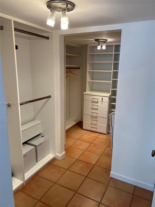 En Renta: $4,800 (2 camas, 2 baños, 1636 Pies cuadrados)