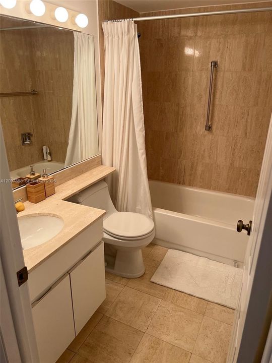 En Renta: $4,800 (2 camas, 2 baños, 1636 Pies cuadrados)