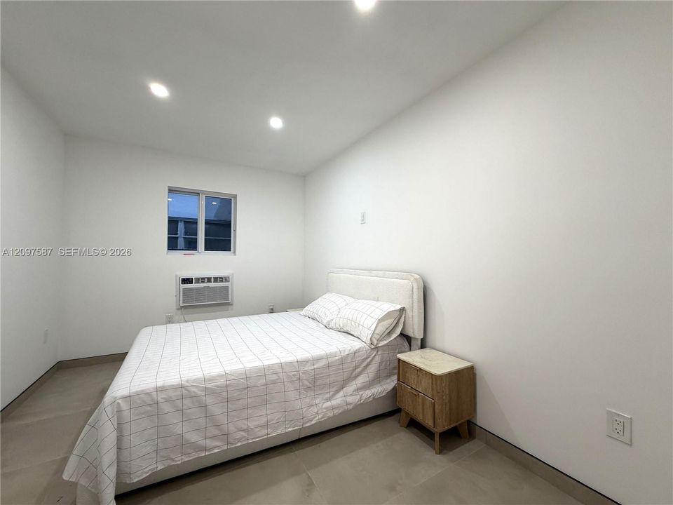 En Renta: $2,150 (2 camas, 1 baños, 0 Pies cuadrados)