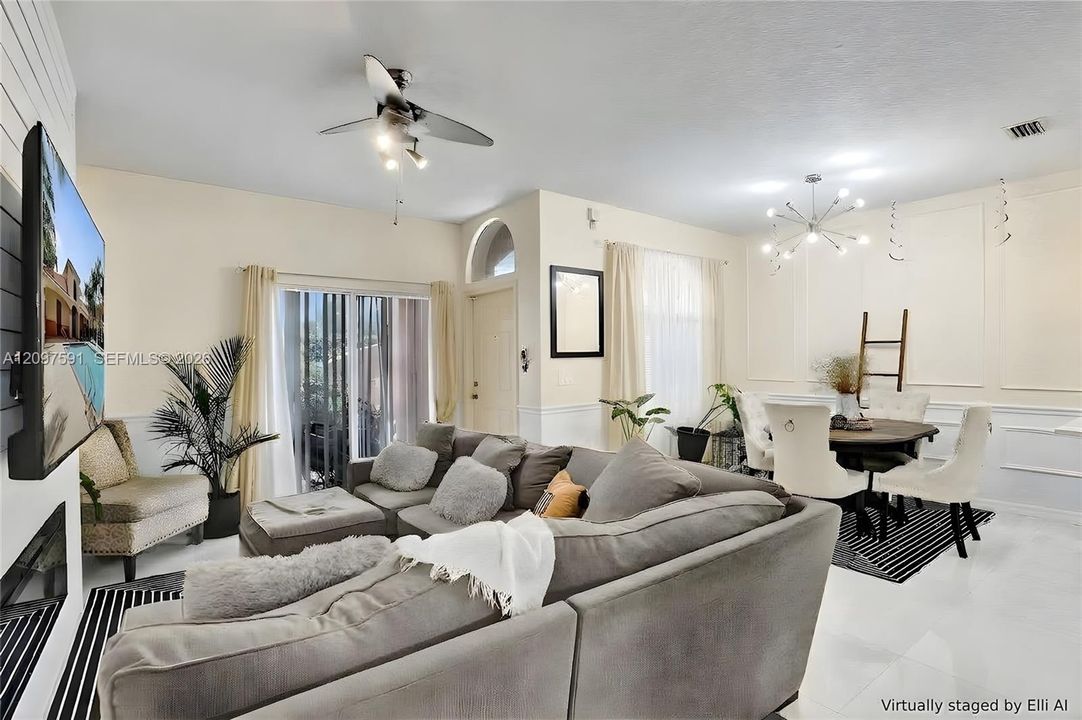 For Sale: $284,999 (2 beds, 2 baths, 1224 Square Feet)
