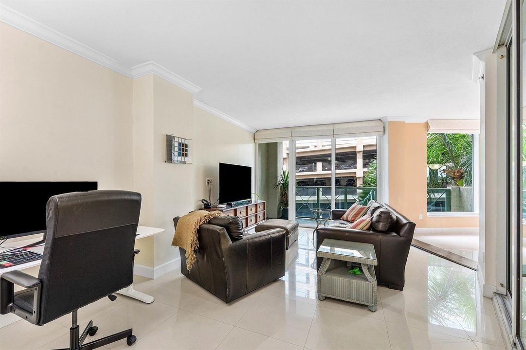 007-411NorthNewRiverDriveEast-FortLauder