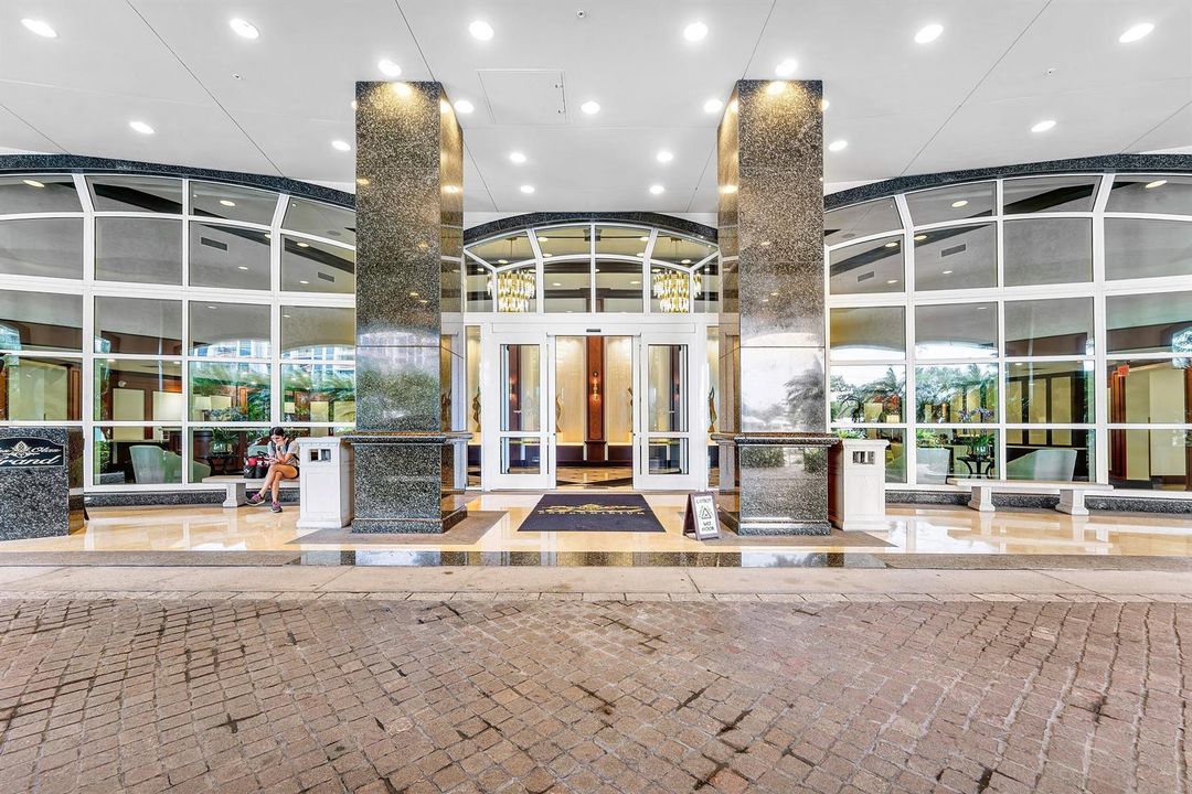 050-411NorthNewRiverDriveEast-FortLauder