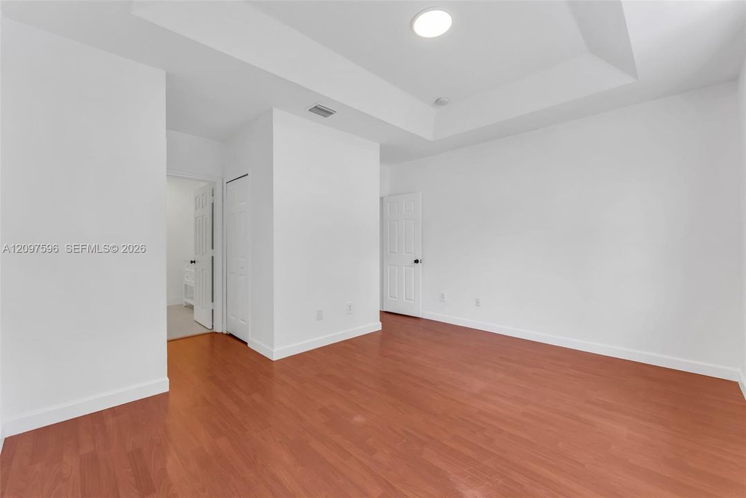 For Rent: $3,400 (4 beds, 3 baths, 1654 Square Feet)
