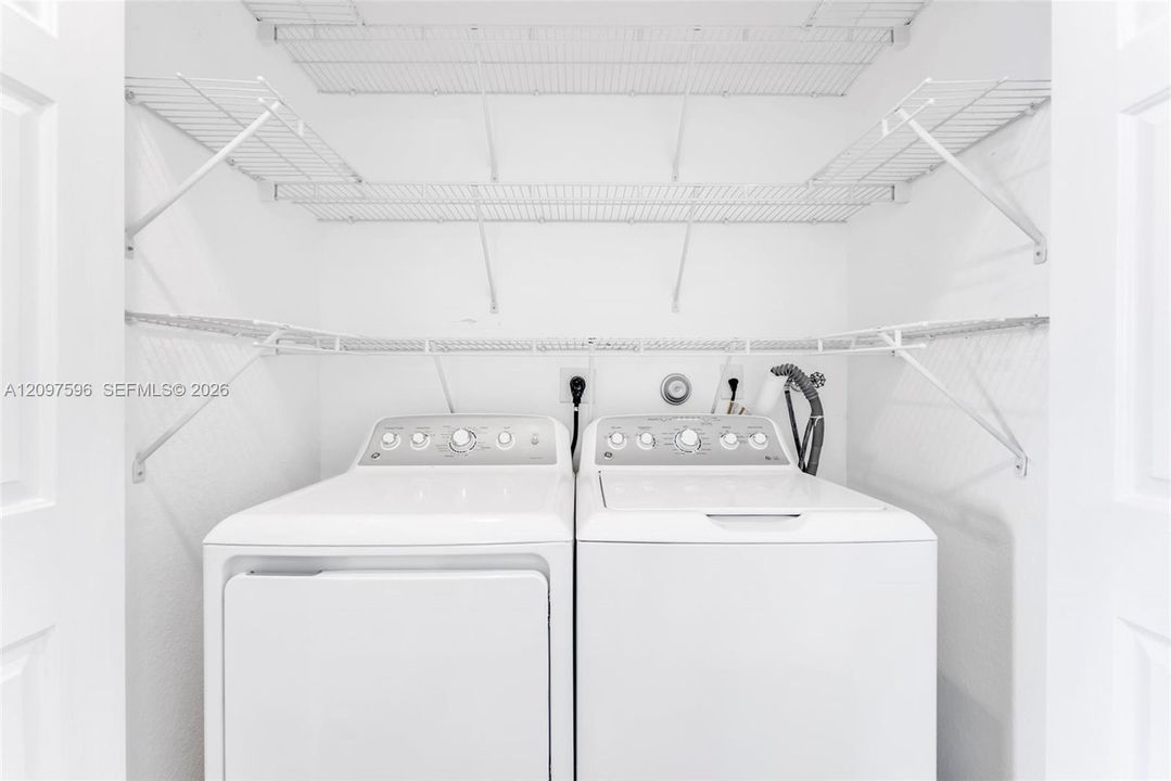 For Rent: $3,400 (4 beds, 3 baths, 1654 Square Feet)