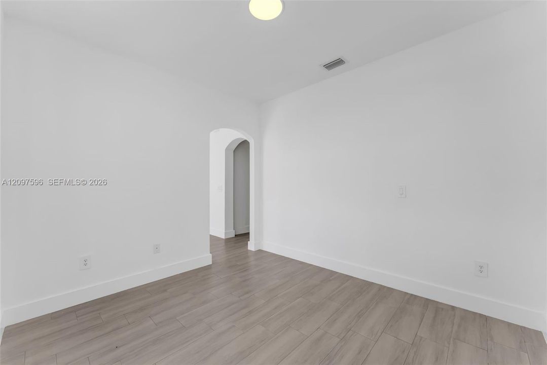For Rent: $3,400 (4 beds, 3 baths, 1654 Square Feet)