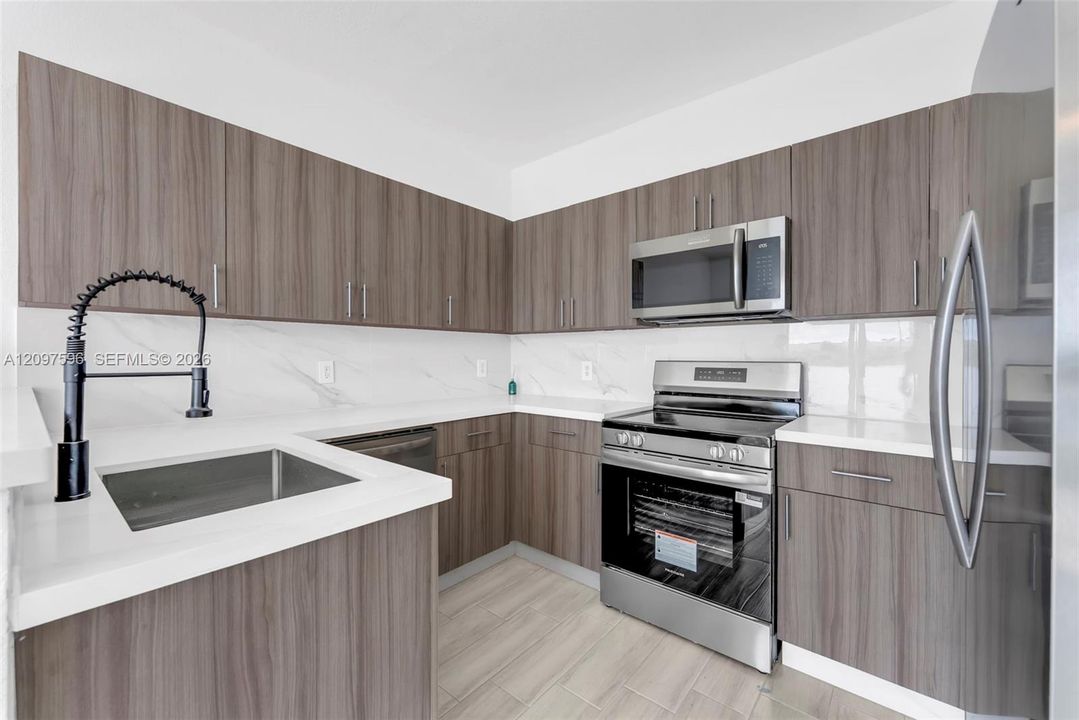 For Rent: $3,400 (4 beds, 3 baths, 1654 Square Feet)