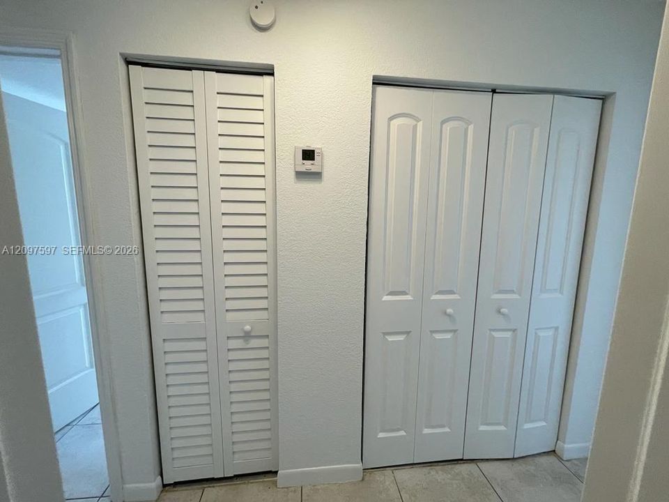 For Rent: $2,200 (2 beds, 2 baths, 780 Square Feet)