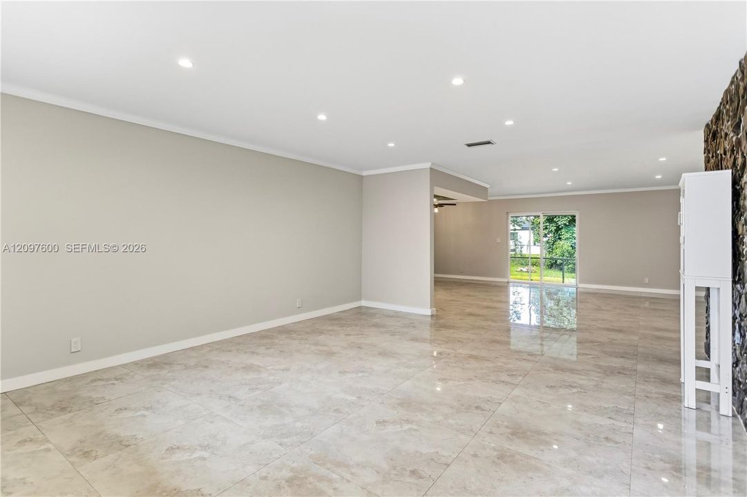 For Sale: $830,000 (4 beds, 2 baths, 2302 Square Feet)
